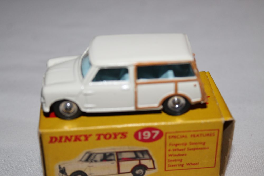 morris mini traveller rare version dinky toys 197
