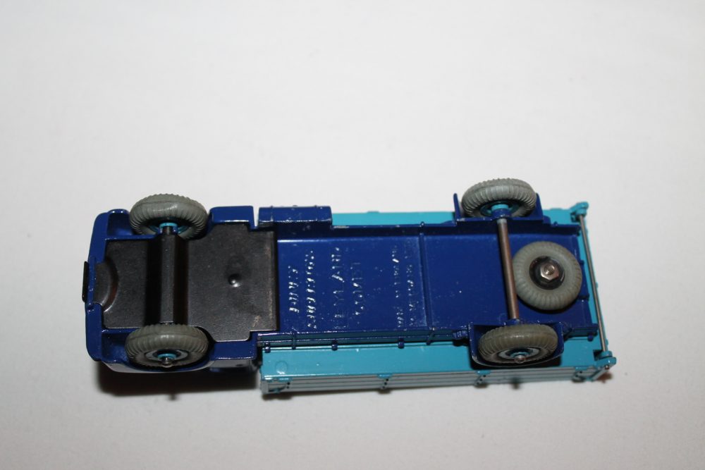 leyland comet wagon dinky toys 532 base