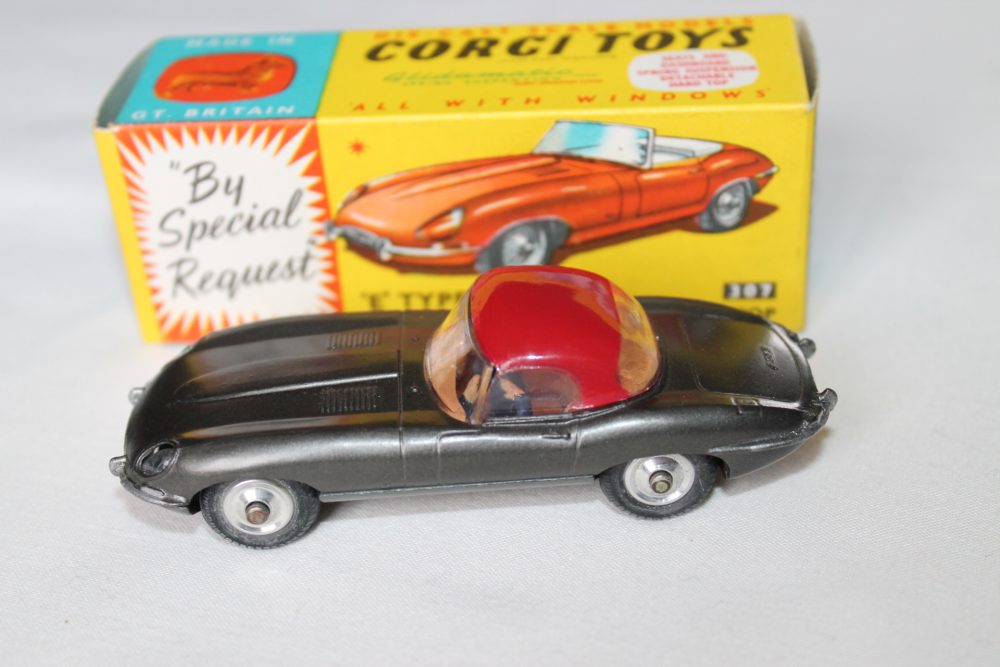 jaguar e type corgi toys 307