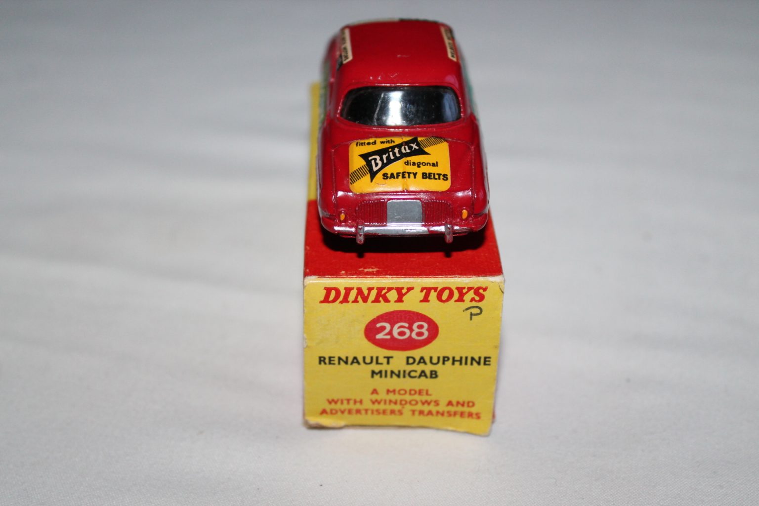 Dinky Toys 268 Renault Dauphine Red Minicab Diecast