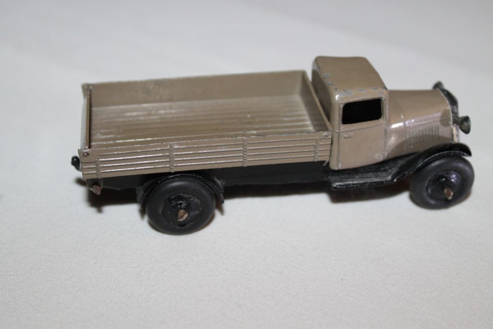 Dinky Toys 025e Tipping Wagon Type 3 - Diecast