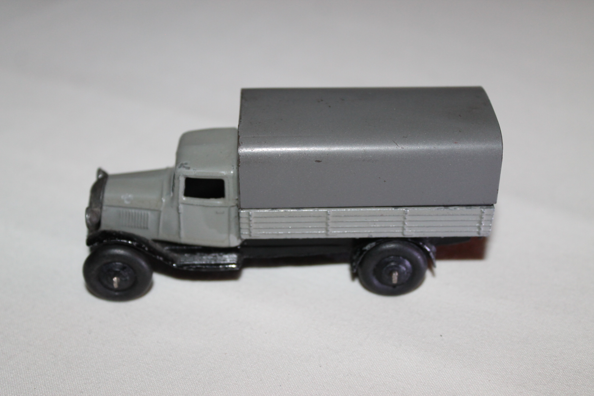 Dinky 025b Covered Wagon Type 3 Grey Excellent Plus dinky-025b-covered-wagon-type-3-grey-excellent-plus