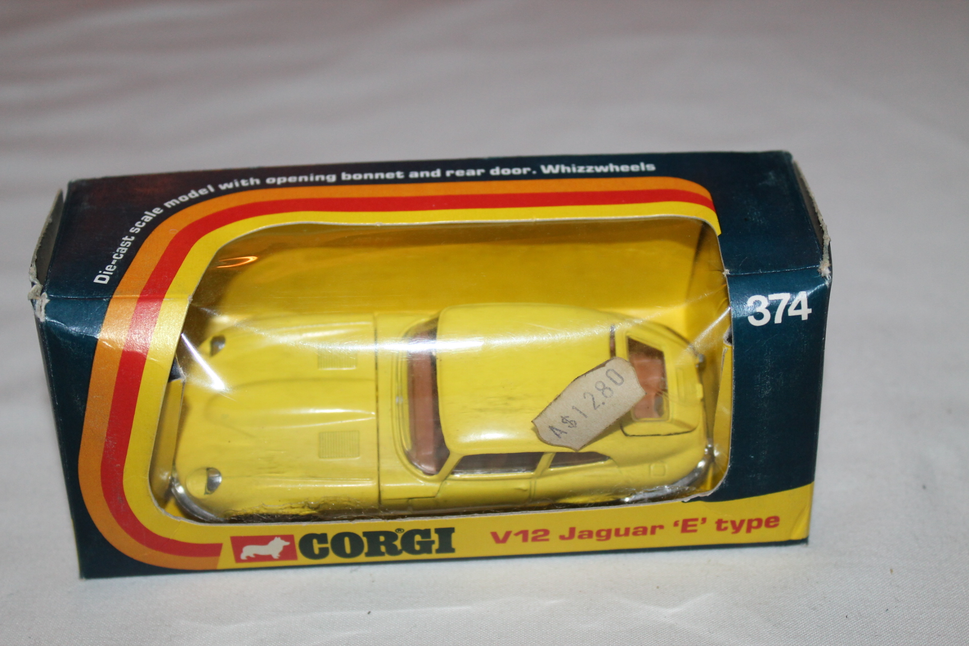 Corgi Toys 374 V12 Jaguar 'E' Type - Diecast