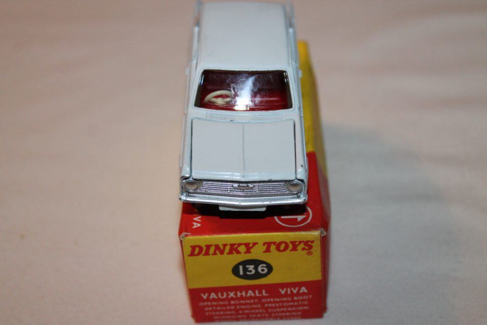 vauxhall viva dinky toys 136 front