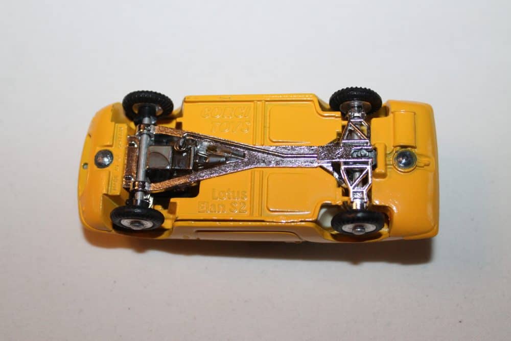lotus elan couple yellow corgi toys 319 base