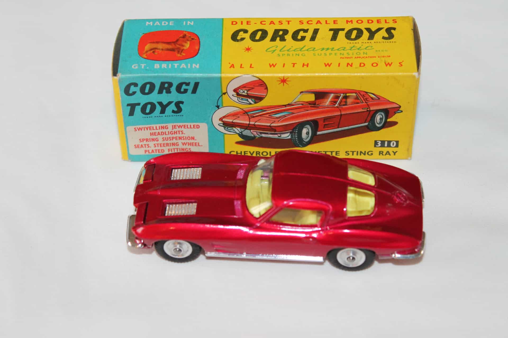 Corgi Toys 310 Chevrolet Corvette Sting Ray Diecast