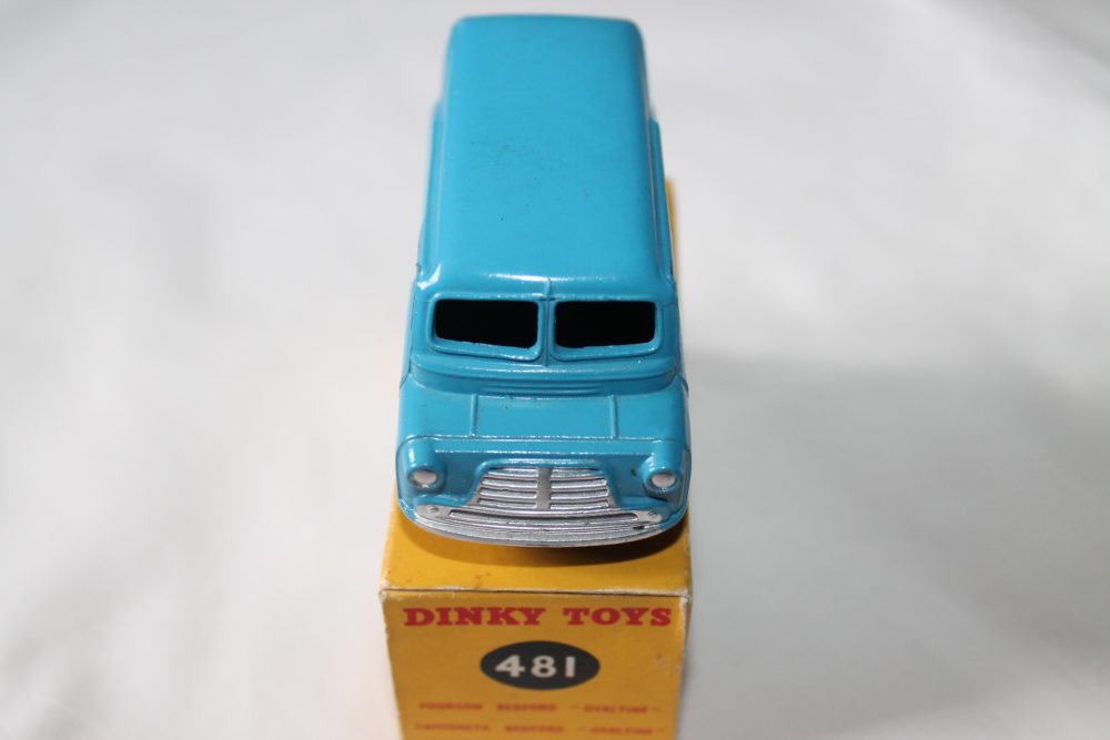 bedford ovaltine van dinky toys 481 front