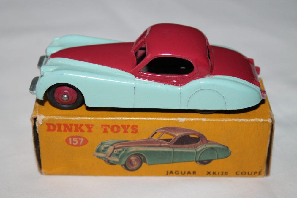 jaguar xk120 dinky toys 157