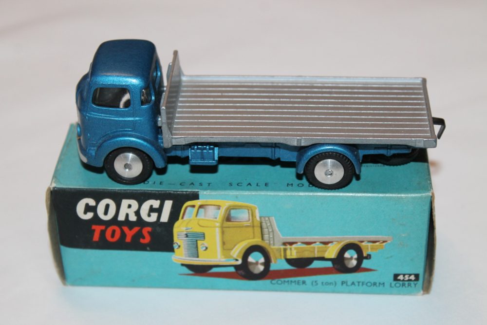 commer flatbed corgi toys 454