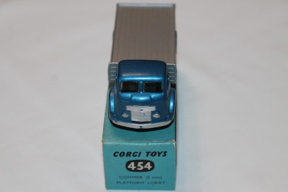 commer flatbed corgi toys 454 front