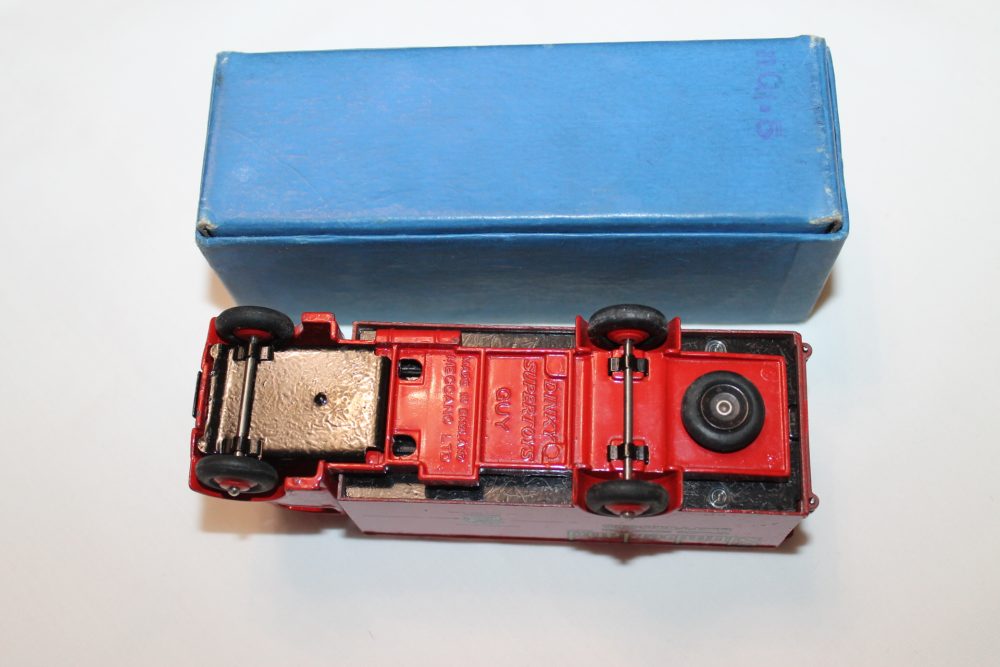 guy slumberland van dinky toys 514 base