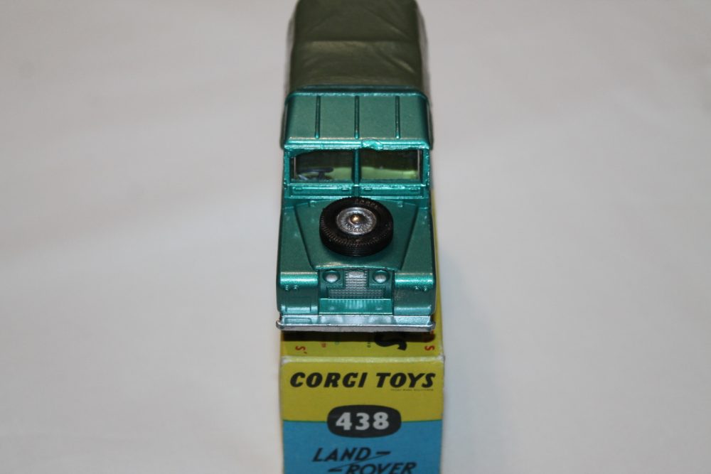 land rover 109 wb corgi toys 438 front