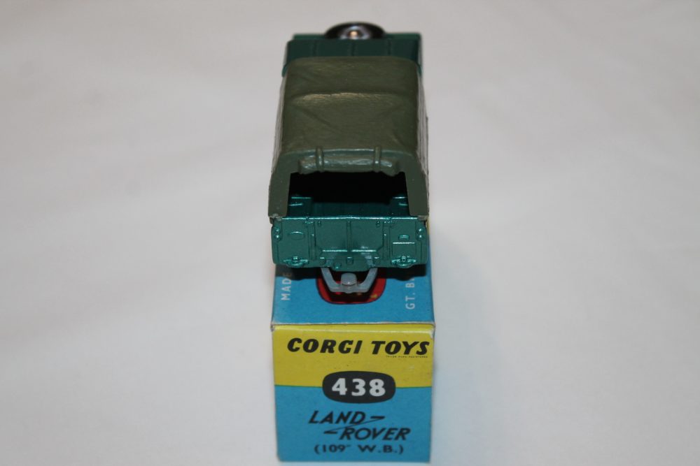 land rover 109 wb corgi toys 438 back