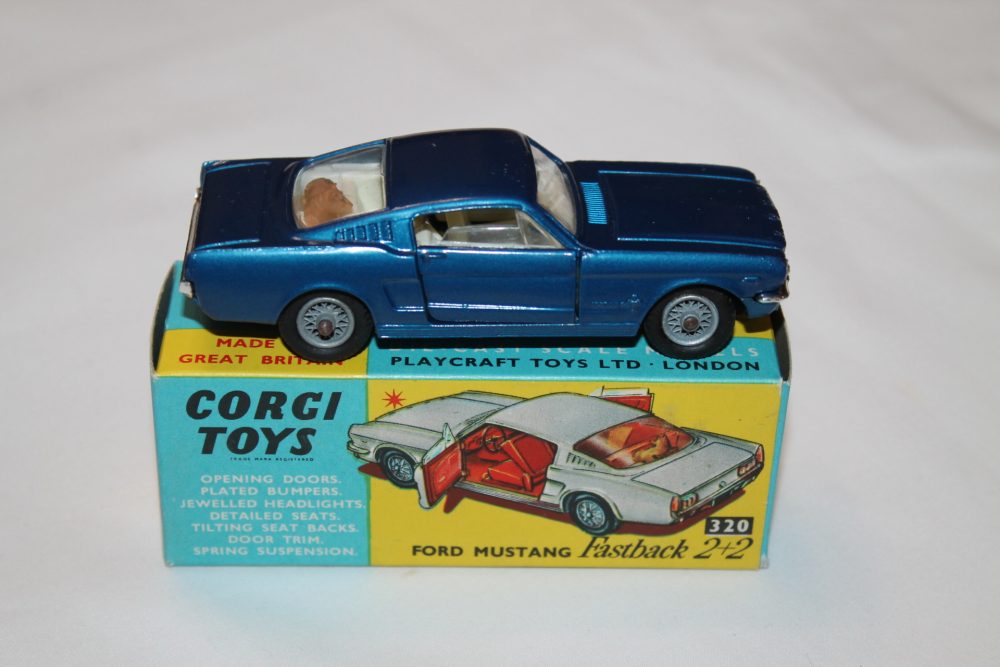ford mustang corgi toys 320 side