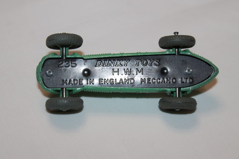 hwm racing car dinky toys 235 base