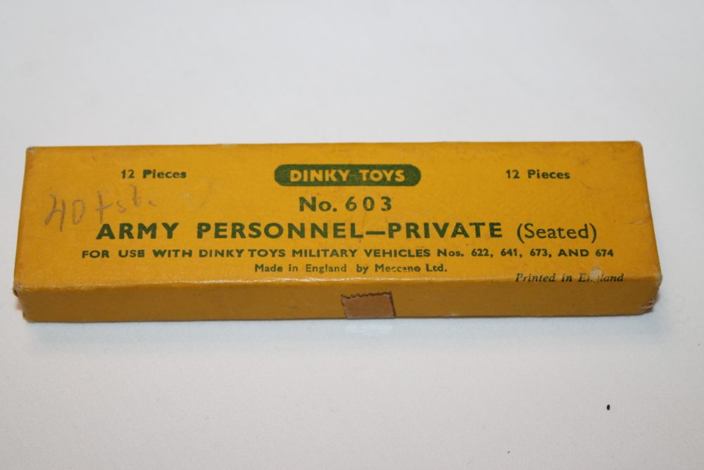 army personnel privates x12 dinky toys 603 box