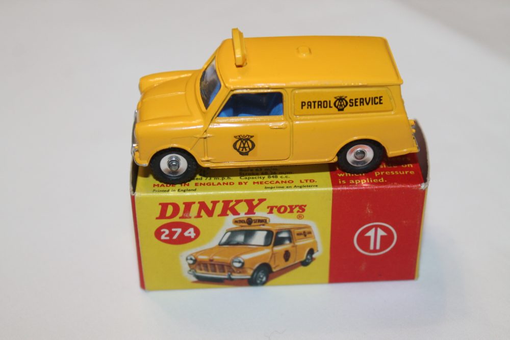 a a mini van dinky toys 274