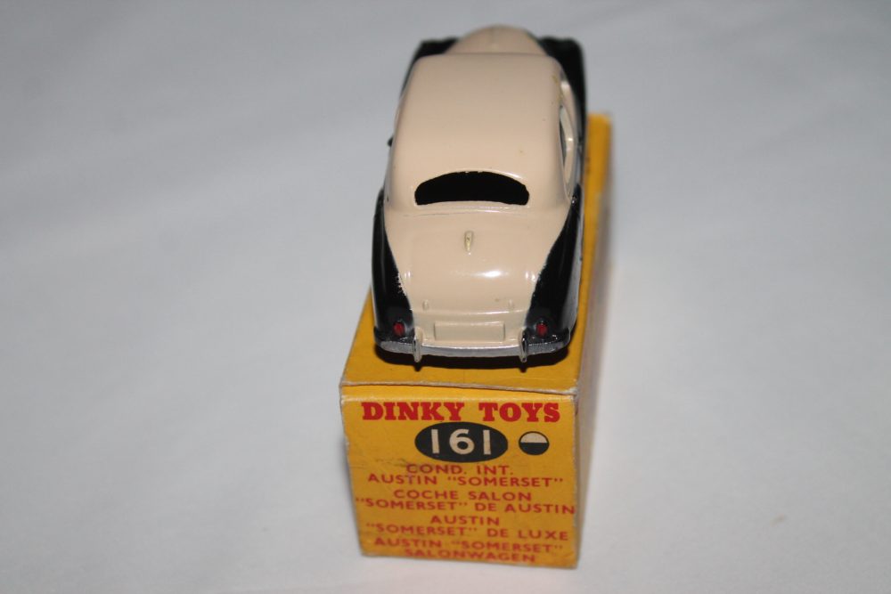 austin somerset saloon dinky toys 161 back