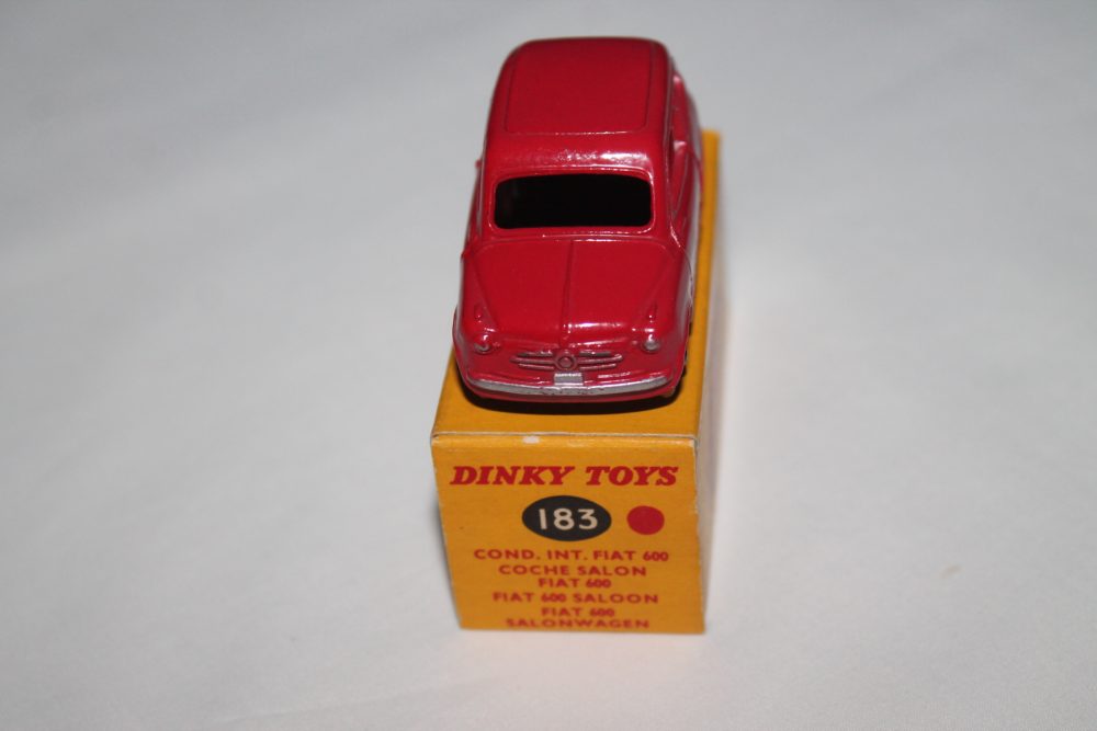 fiat 600 saloon dinky toys 183 front