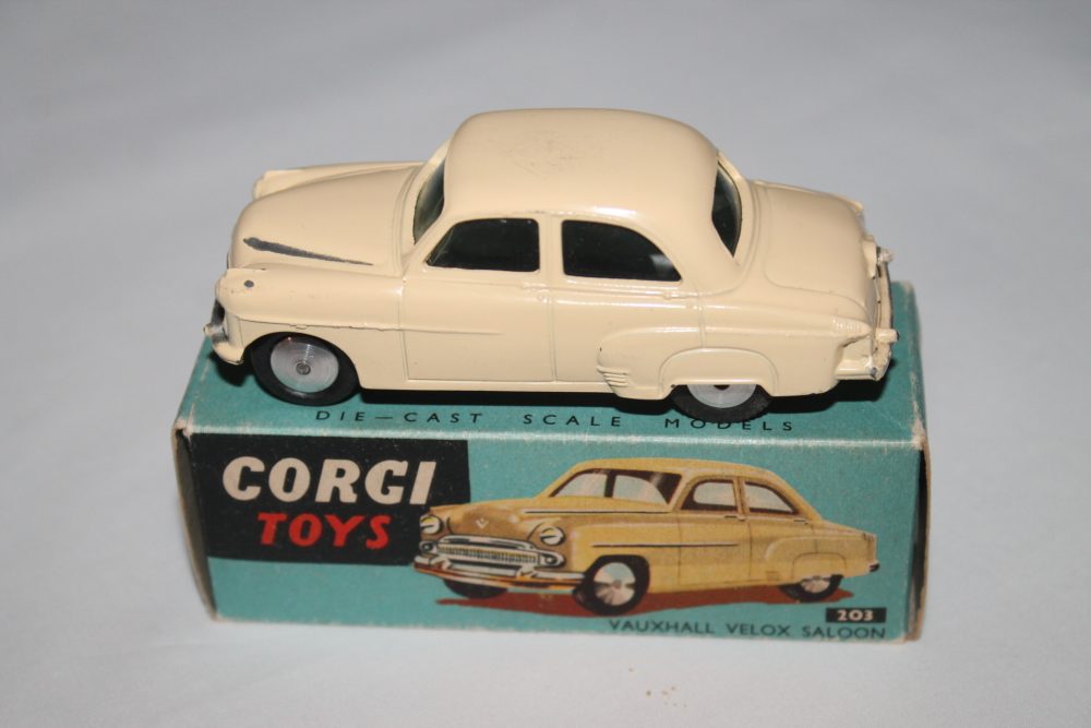 vauxhall velox saloon corgi toys 203