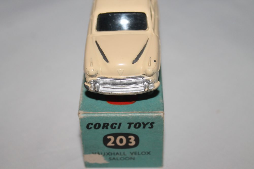 vauxhall velox saloon corgi toys 203 front