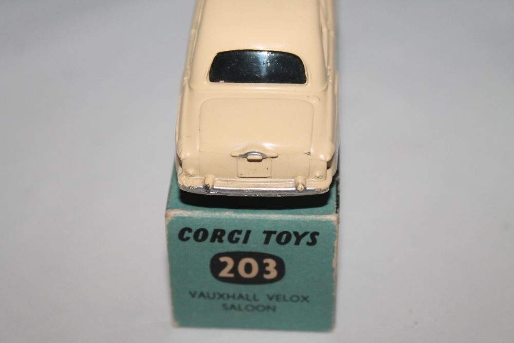 vauxhall velox saloon corgi toys 203 back