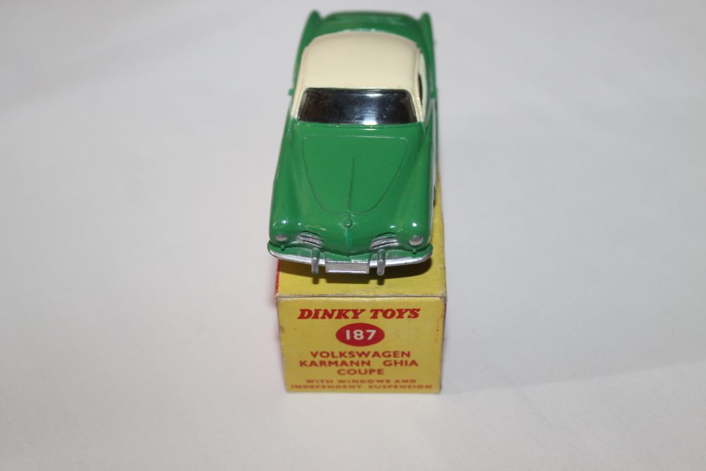 volkswagen karmann ghia coupe dinky toys 187 front