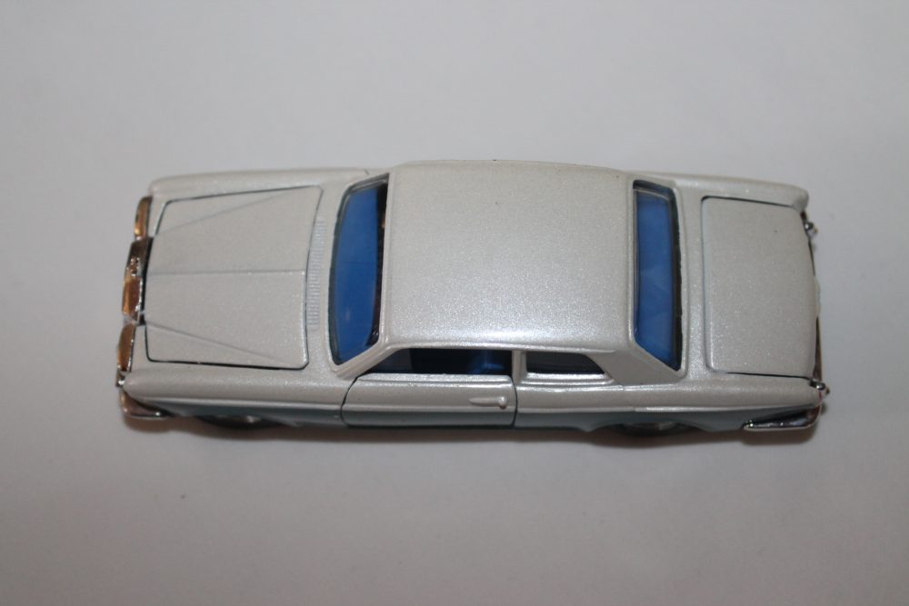 rolls royce silver shadow mulliners works corgi toys 273 top