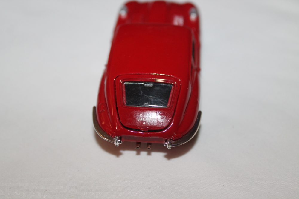 4.2 litre e type jaguar corgi toys 335 back
