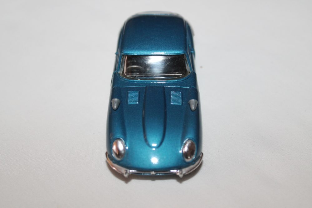 4.2 litre e type jaguar corgi toys 335 front