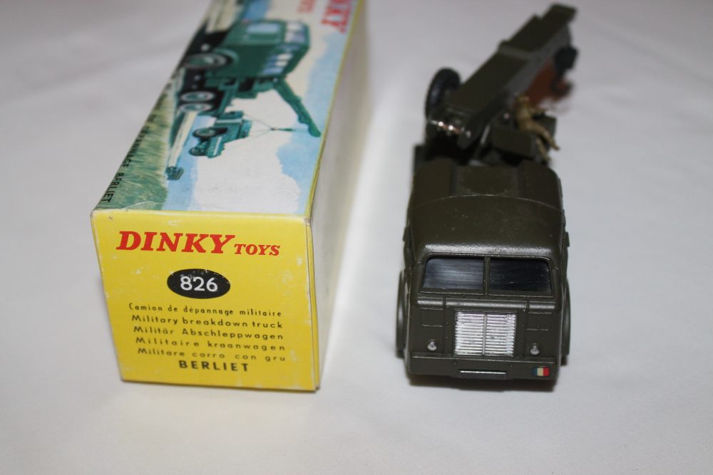 berliet military breakdown truck french dinky toys 826 front