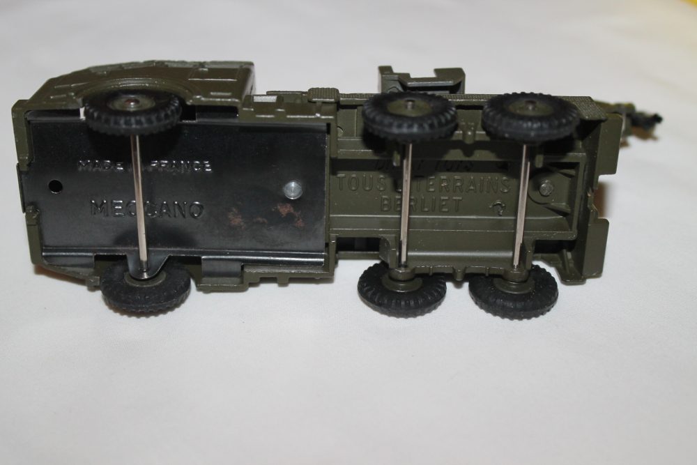 berliet military breakdown truck french dinky toys 826 base