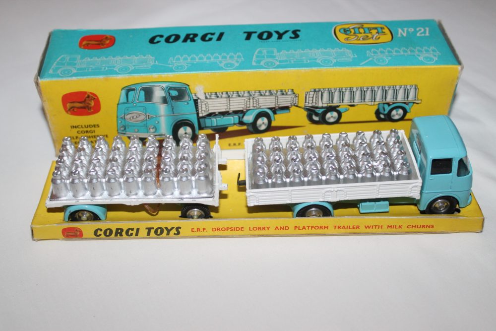erf dropside lorry and trailer and milk churns corgi toys gift set 21 right side