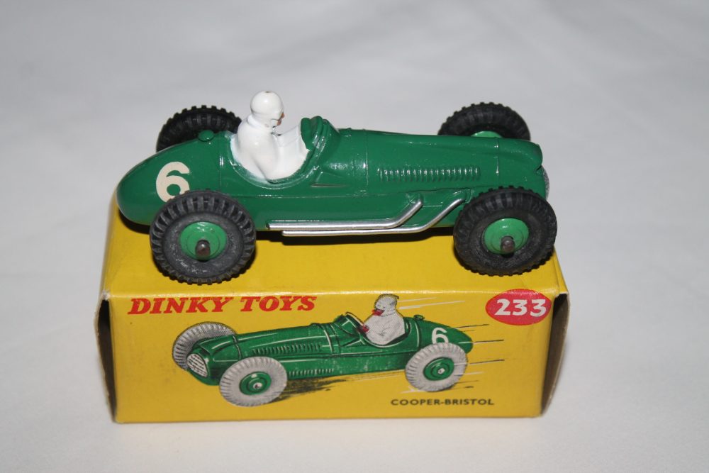 cooper bristol racing car dinky toys 233 side