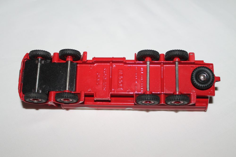 foden mobilgas petrol tanker dinky toys 941 base