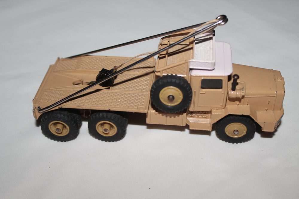 berliet sahara crane truck french dinky toys 888 side