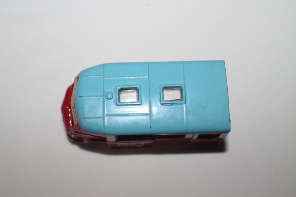 chipperfields booking office corgi toys 426 top