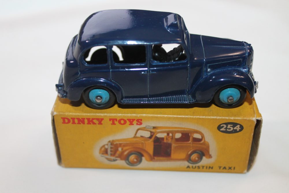 austin taxi dinky toys 254 side