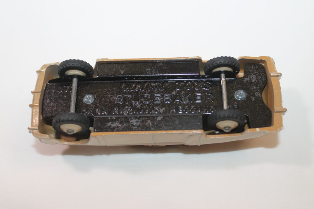 studebaker land cruiser dinky toys 172 base