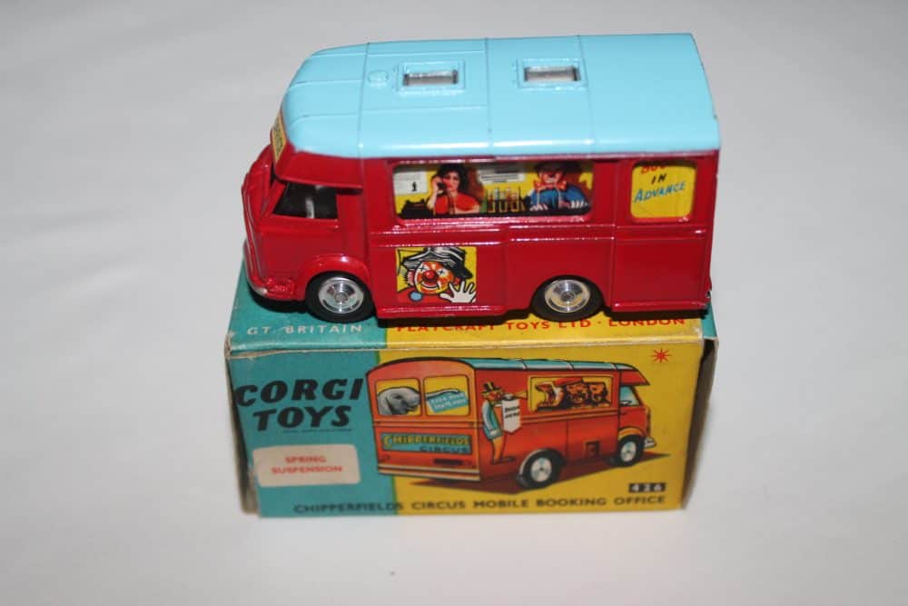 chipperfields booking office corgi toys 426