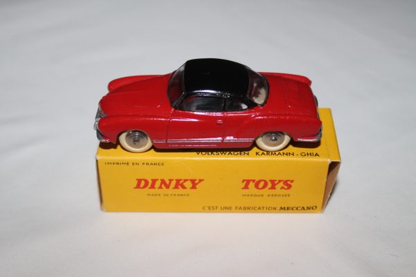 Dinky Toys réf 24M Volkswagen Karmann-Ghia avec boite d'origine - Collection