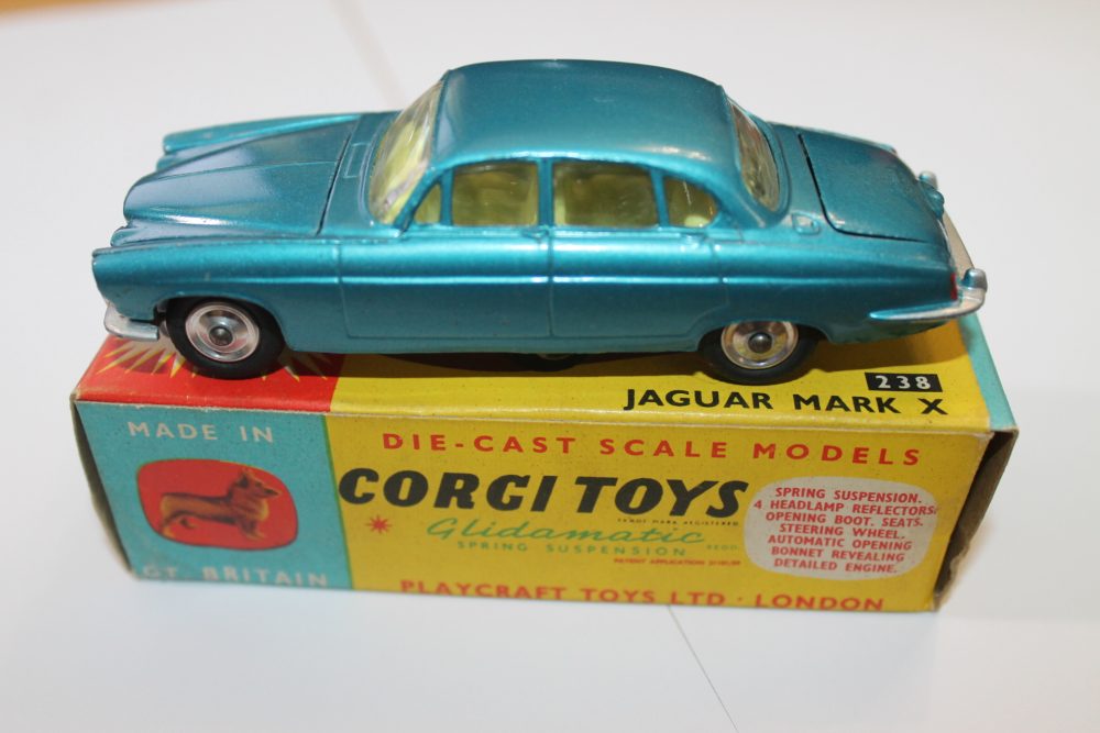 jaguar mark x corgi toys 238