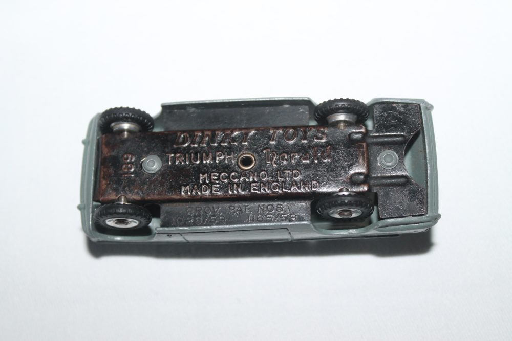 triumph herald promotional dinky toys 189 base