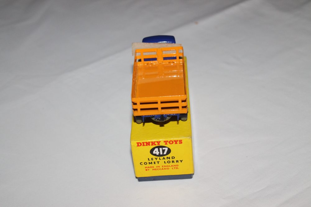 leyland comet wagon dinky toys 417 back