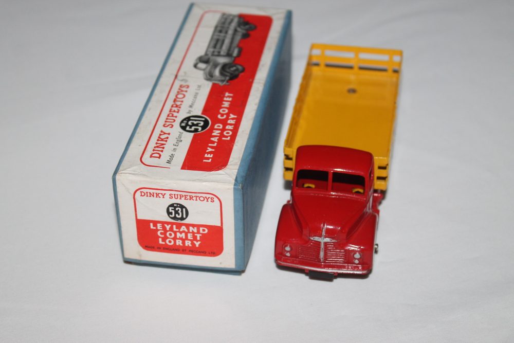 leyland comet stake wagon dinky toys 531 front