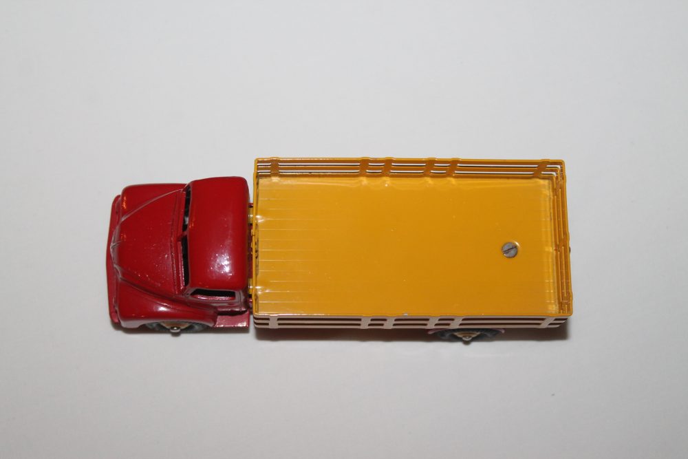leyland comet stake wagon dinky toys 531 top