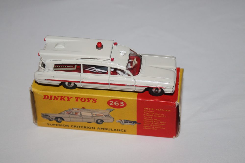 superior criterion ambulance dinky toys 263 side