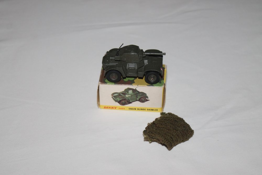 daimler armoured car french dinky 676 side