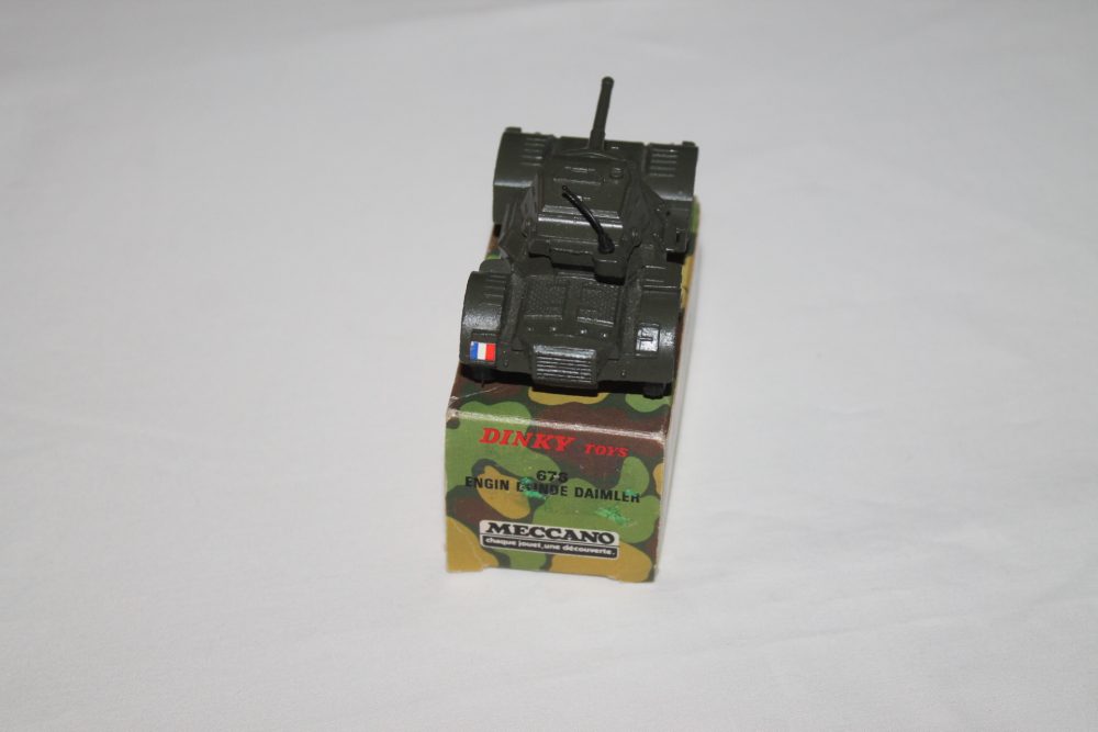 daimler armoured car french dinky 676 back