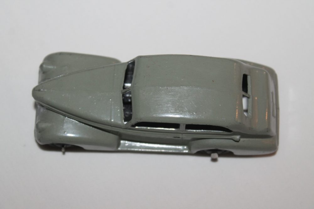 oldsmobile dinky toys 39b top